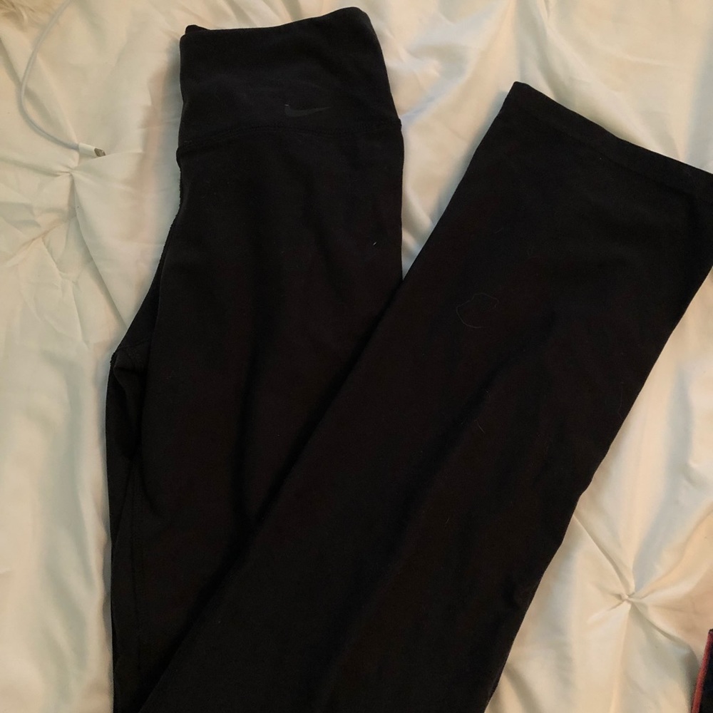 nike yoga pants